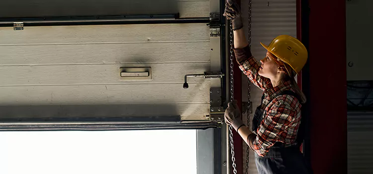 Addressing Common Garage Door Stoppage Issues in West Memphis, AR